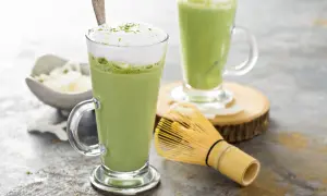 Matcha latte co to? Odkryj smak i zdrowotne korzyści napoju