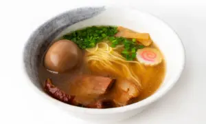 Gdzie kupić makaron ramen: najlepsze sklepy i oferty w Polsce