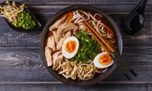 Czy ramen jest zdrowy? Odkryj, co wpływa na jego wartość odżywczą