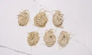 Jak zrobić makaron ramen w domu - prosty przepis krok po kroku