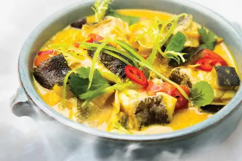 Jak wykorzystać żółtą pastę curry w pysznych potrawach?