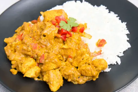 Jak zrobić kurczaka w curry – prosty przepis na pyszne danie