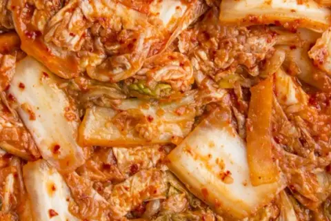 Czy kimchi może się zepsuć? Oto oznaki, które mogą cię zmartwić