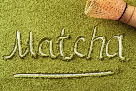 Czy matcha odchudza? Odkryj jej skuteczność w odchudzaniu