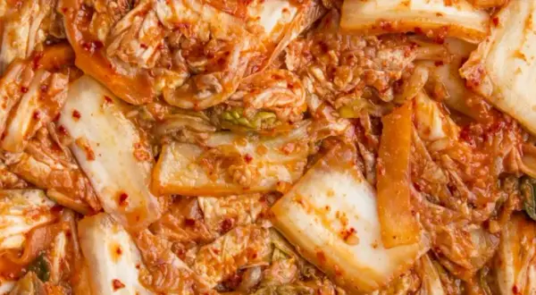 Czy kimchi może się zepsuć? Oto oznaki, które mogą cię zmartwić