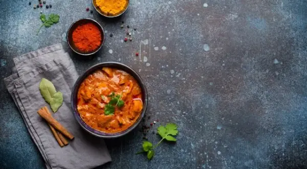Gdzie kupić żółtą pastę curry? Sprawdzone sklepy online i oferty