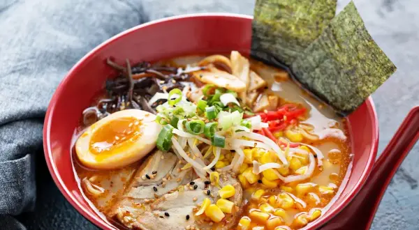 Jaki makaron do ramen: Wybierz najlepszy rodzaj do idealnej zupy